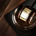 Жительница Караганды отсудила 5 миллионов тенге у больниц за смерть сына