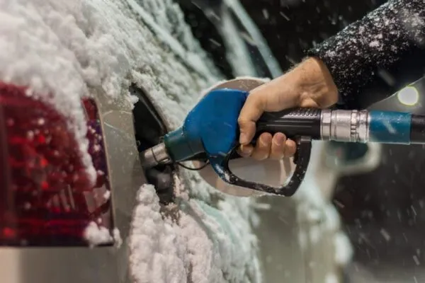 Замерзло топливо