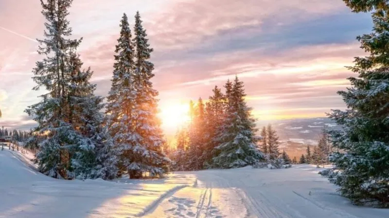 На Казахстан надвигается атлантический циклон: погода на 11, 12, 13 декабря