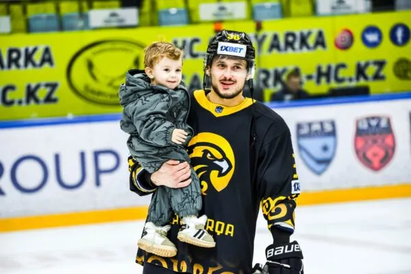 Хоккей, Караганда