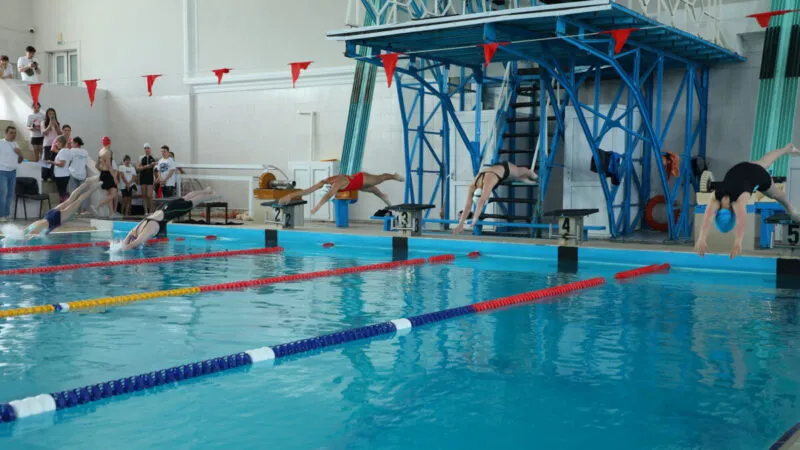 К большим победам в спринтерском многоборье на стартах в Караганде