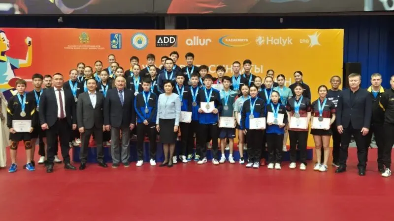 Карагандинские мастера малой ракетки завоевали 15 наград на чемпионате, став молодыми чемпионами