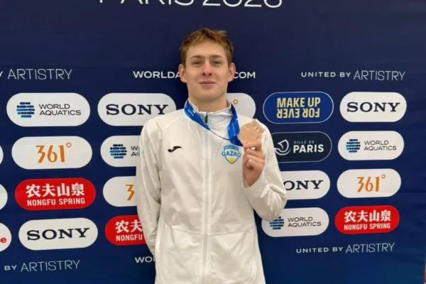 Спортсмен из Темиртау вошел в тройку лучших на Кубке мира по артистическому плаванию