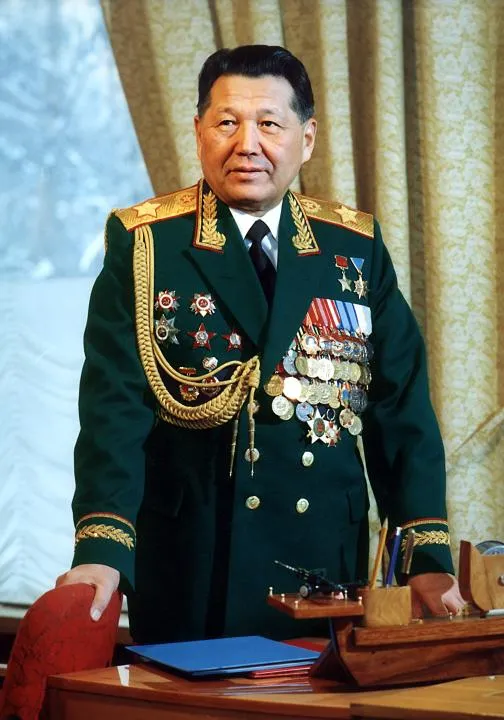 Герой номер один: Его жизнь – пример беззаветной преданности народу