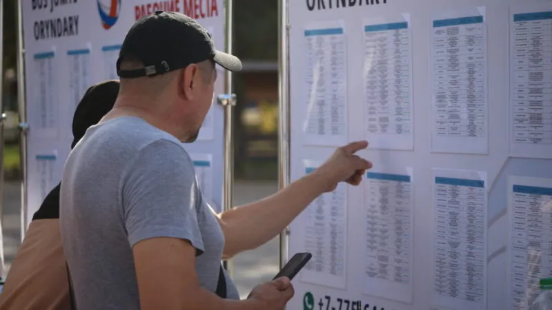 В ярмарке вакансий в Караганде представлены более 800 актуальных предложений по трудоустройству