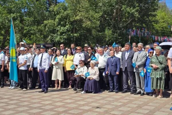 Под знаменем единства и патриотизма: в Темиртау прошел форум «Көк тудың желбірегені»