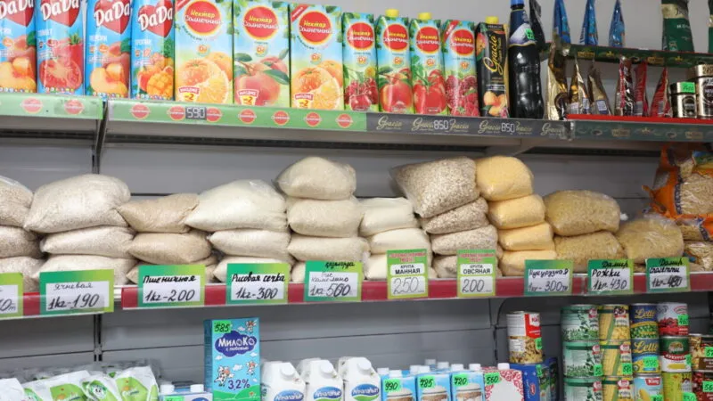 В Казахстане за неделю снизились цены на огурцы, картофель и капусту
